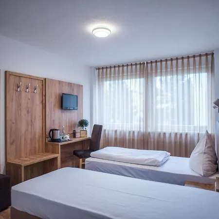 Hotel Leo