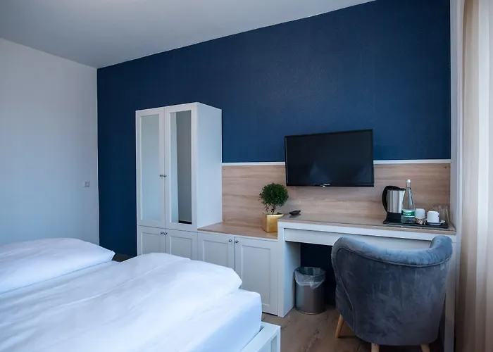 Leo 3* Эггенштайн-Леопольдсхафен