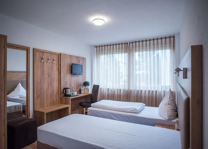 Отель Leo Эггенштайн-Леопольдсхафен